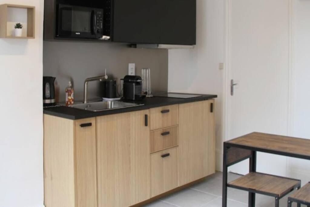 L'Escapade de Lyon, Charpennes, Jacuzzi et Emplacement idéal Appartamento Villeurbanne Esterno foto